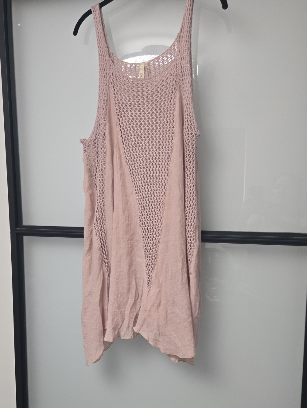 ELAN LAYERING TUNIC TANK. MED